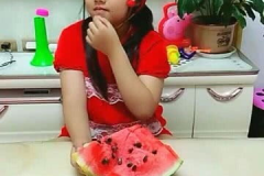 甜甜娱乐吃瓜,揭秘吃瓜群众背后的故事